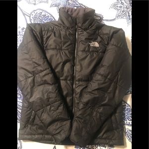 Men’s The North Face XS black puffer parka.